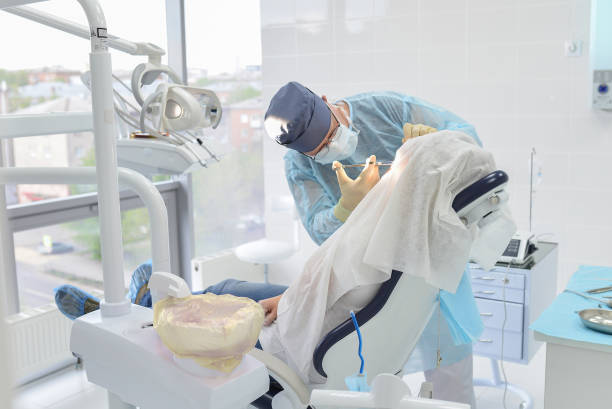 Best Emergency Tooth Extraction in Beach City, TX